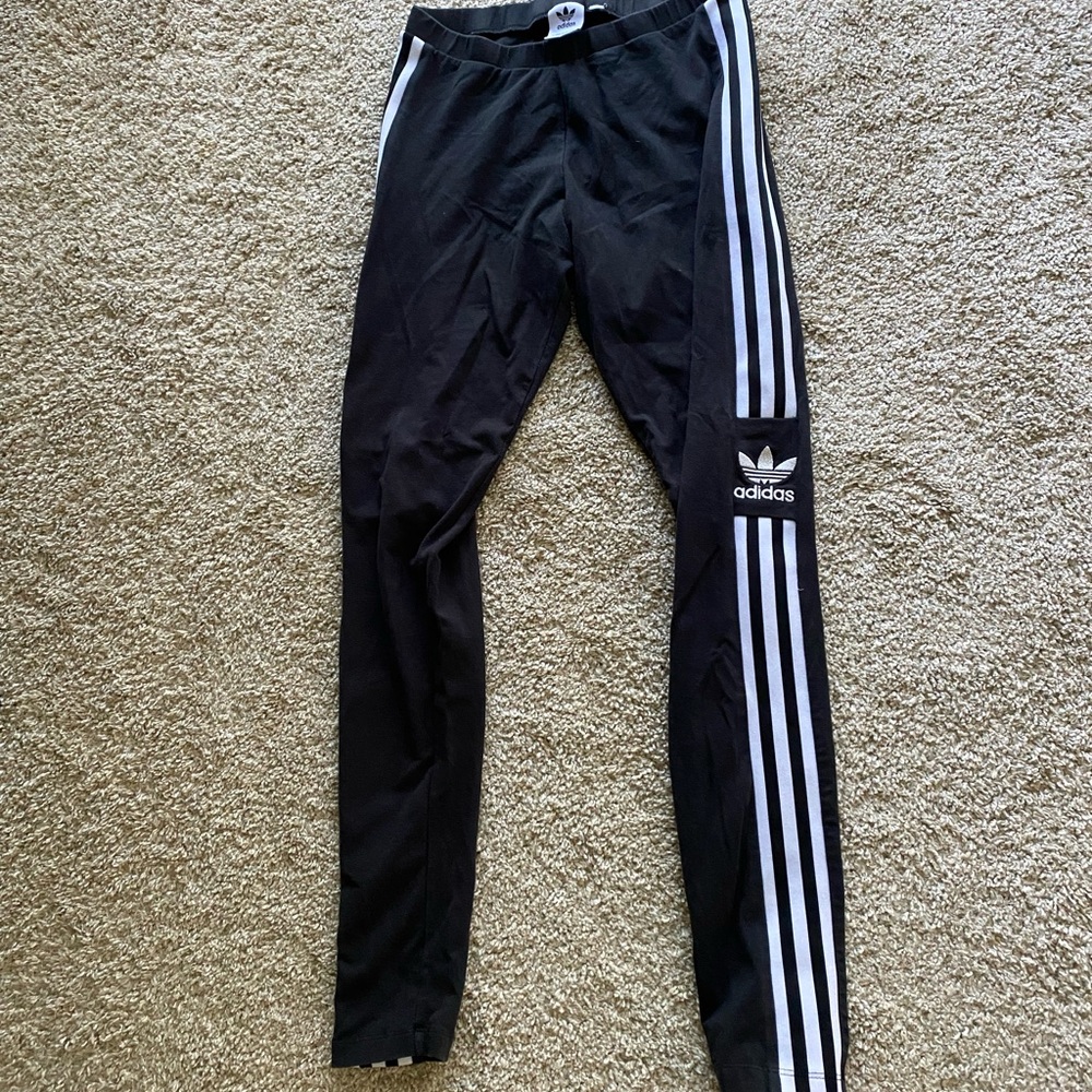 Adidas 3 stripes leggings